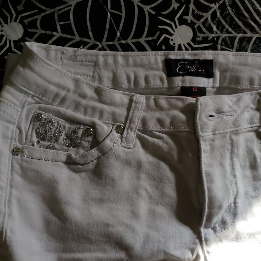 Earl White Capris - size 12
